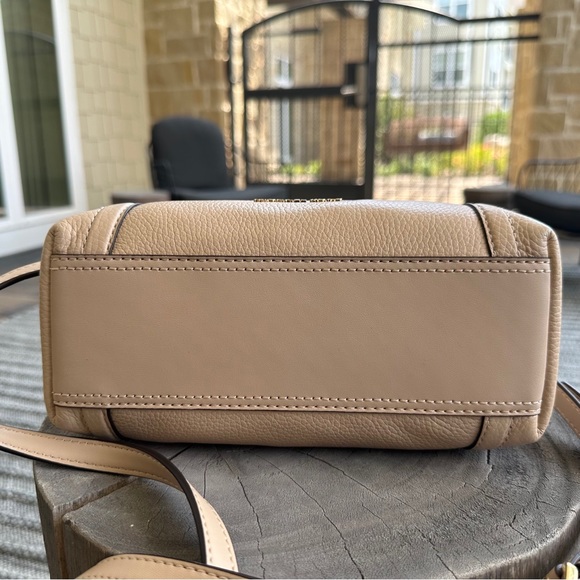 MICHAEL KORS MK Arlo Small Pebbled Leather Crossbody Shoulder Bag Blush Beige - Picture 8 of 10